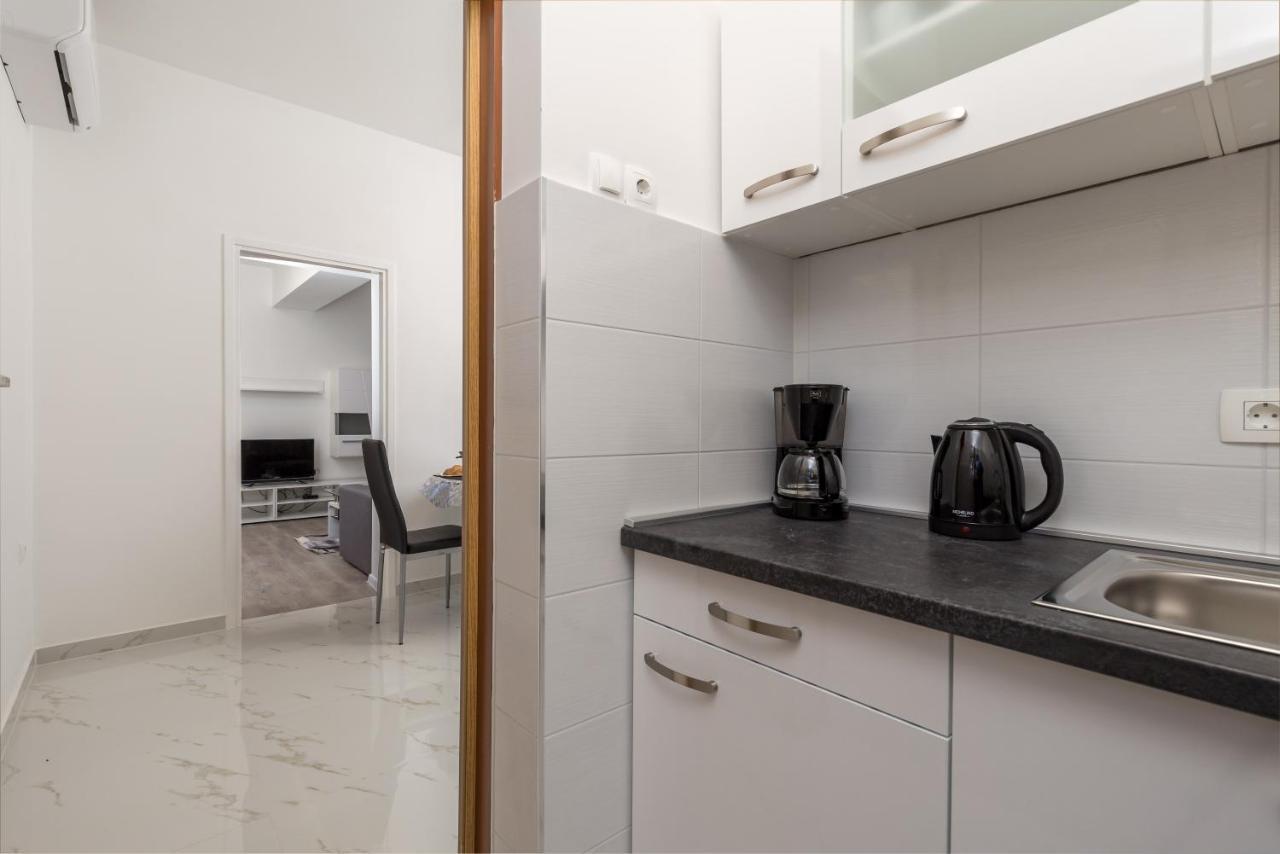 Apartman Jasmina 2 Rijeka Exteriör bild