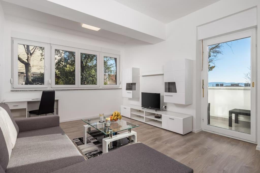 Apartman Jasmina 2 Rijeka Exteriör bild