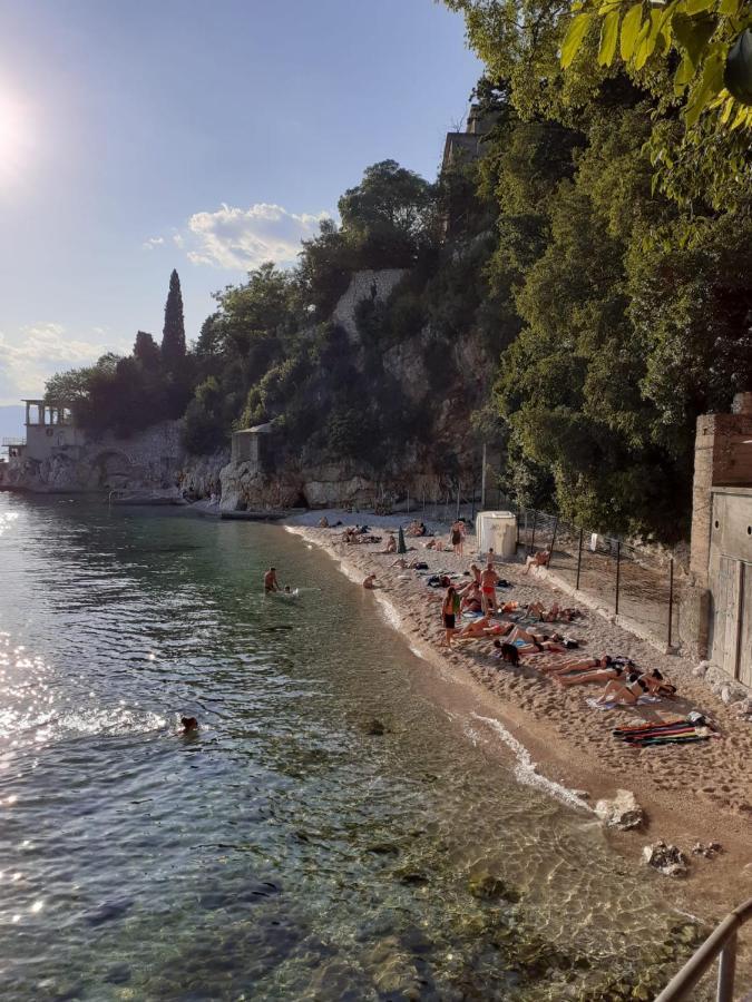 Apartman Jasmina 2 Rijeka Exteriör bild